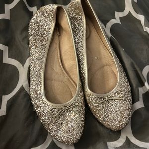 Gold sparkle flats